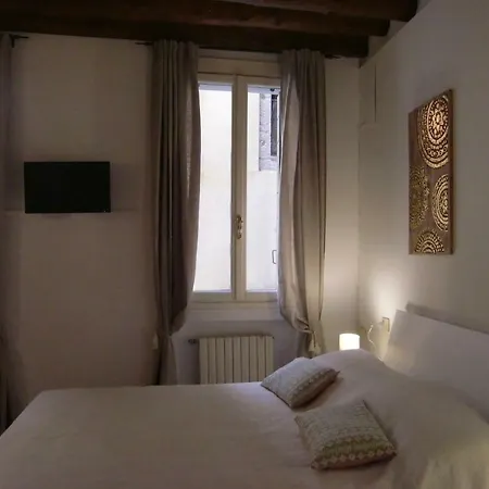 Ca' Del Cortile Apartmán *