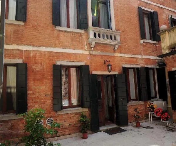 Ca' Del Cortile アパート *